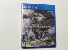 画像1: モンスターハンター ワールド　PS4プレイステーション4【管理8h4】 (1)